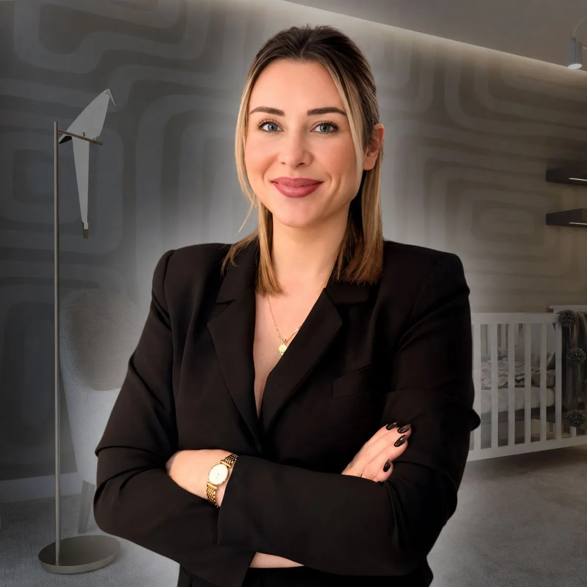 Architektka Golden Room w eleganckim wnętrzu, pokazująca osobisty charakter współpracy z klientem