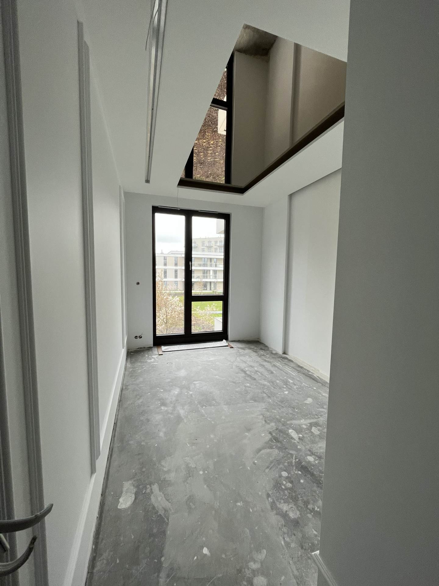dobry architekt wnętrz potrafi ocenić potencjał pustego wnętrza, układ funkcjonalny i ograniczenia inwestycji